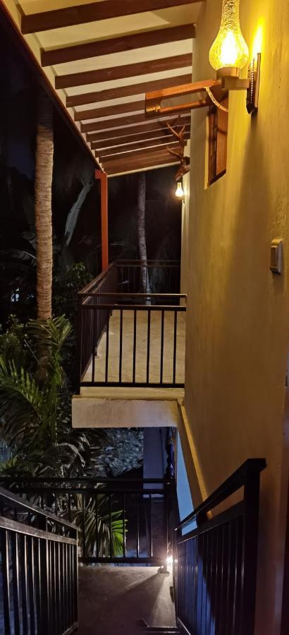 乌纳瓦图纳 乌龟灯旅馆酒店 外观 照片